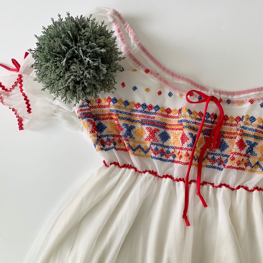 • vintage peasant maxi dress •